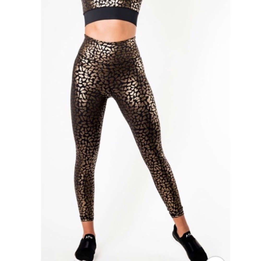 NEW IVL Collective high rise chi chi gold foil leggings